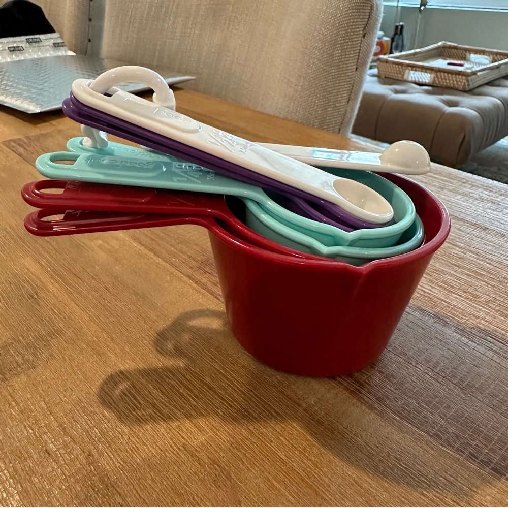 Nesting Measuring Cup Set - Colorful - Picture 6 of 7